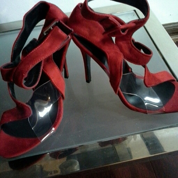 Shoes - Picture 2 of 3